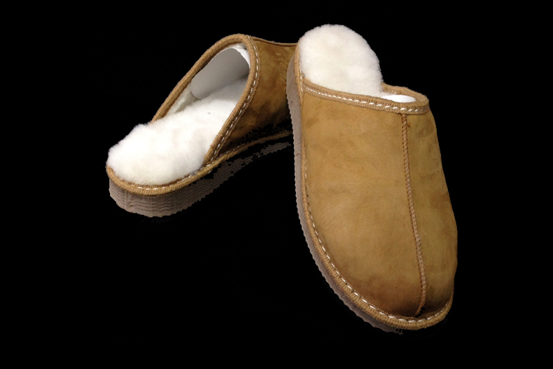 Zapatilla de cordero CRO tacon